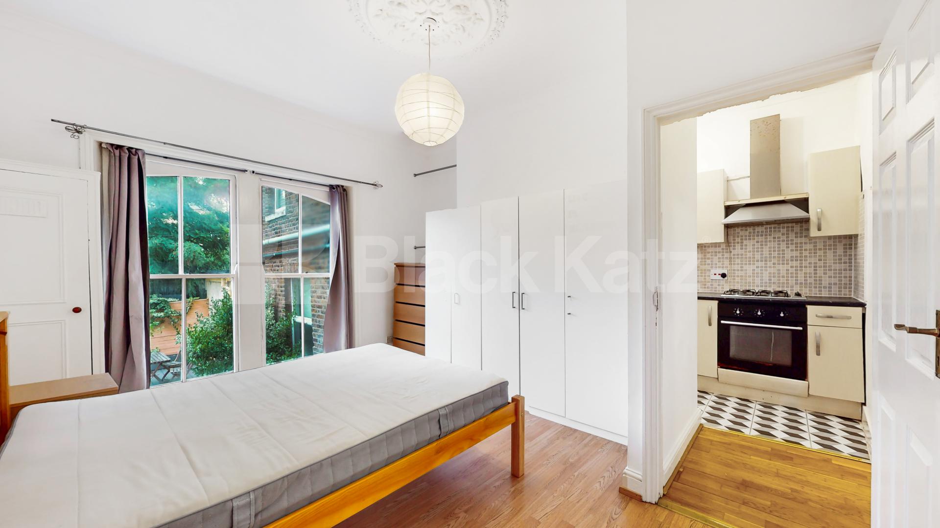 			1 Bedroom, 1 bath, 1 reception Flat			 Brondesbury Villas, QUEENS PARK